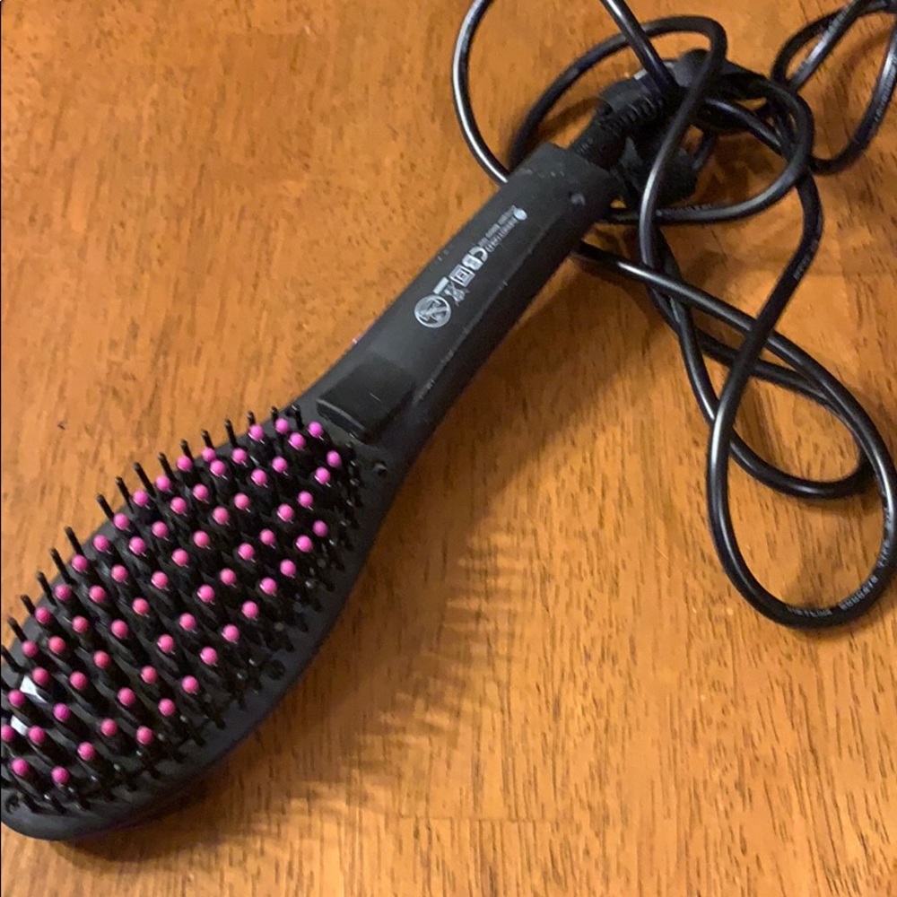Infinity Gold Straightening Brush